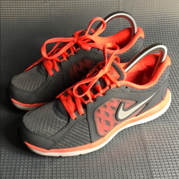 Womens Nike Dual Fusion St3 gray orange athletic exercise sneakers shoes Size 6 - Picture 4 of 7